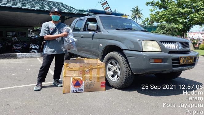 
 Gerakan Mobil Masker mulai beroperasi pada Sabtu (25/) untuk mendukung penguatan protokol kesehatan pada perhelatan PON XX Papua, khususnya di Kota Jayapura. Foto: BNPB