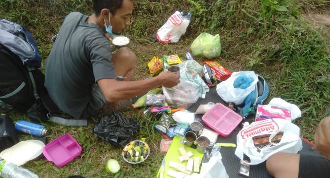
 Sajian Makanan para pendaki. Foto: Dodok Pati