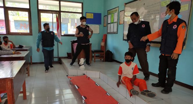 
 Badan Nasional Penanggulangan Bencana (BNPB) melalui Direktorat Mitigasi menyelenggarakan Bimbingan Teknis Fasilitator Satuan Pendidikan Aman Bencana (SPAB) pada  1 - 4 November 2021 di Blitar, Jawa Timur. Foto: Direktorat Mitigasi BNPB