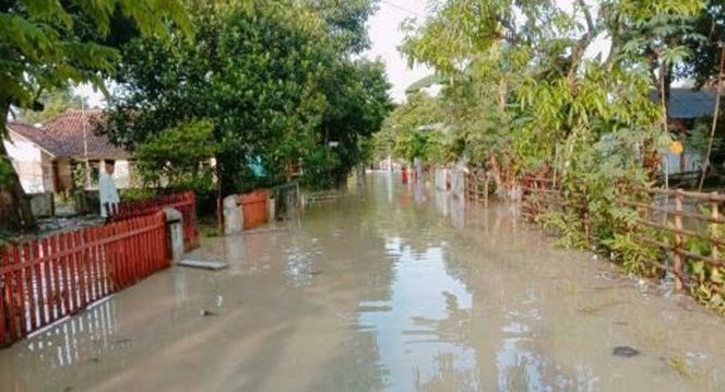 
 Banjir yang merendam sejumlah warga di Kabupaten Cirebon. Foto : BPBD Kabupaten Cirebon