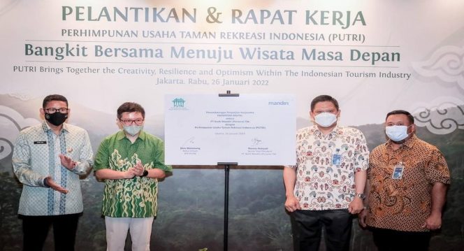 
 Perhimpunan Usaha Taman Rekreasi Indonesia bersama pemerintah ingin bangkit bersama menuju wisata masa depan. Foto : Kemenparekraf